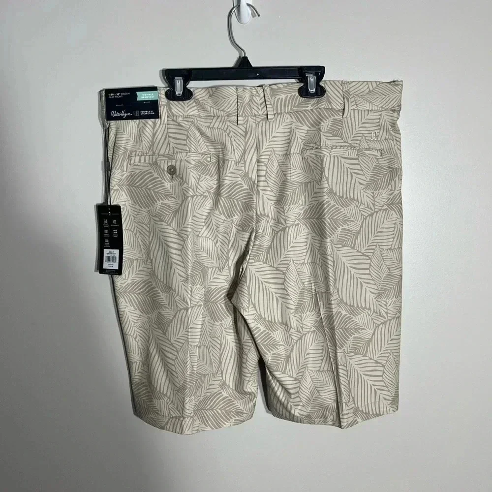 NWT!‎ Walter Hagen Tan Leaf Print Hybrid Shorts Size 38
